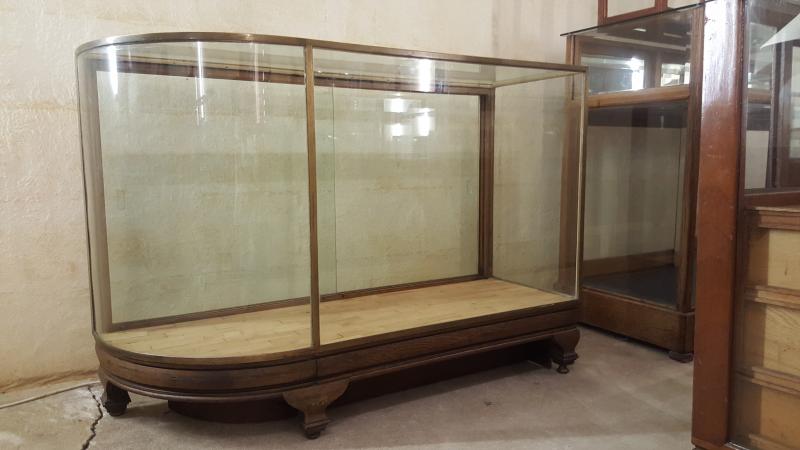 Vintage toonbank winkelvitrine winkelinterieur -